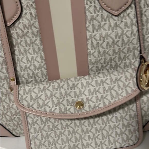 Michael Kors Cream and Pink Monogram Tote - Picture 6 of 13